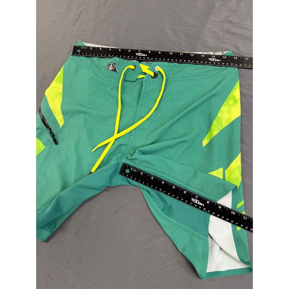 Volcom Stoney Mod-Tech 4-Way Stretch Board Shorts Teal Green Neon Yellow Mens 31